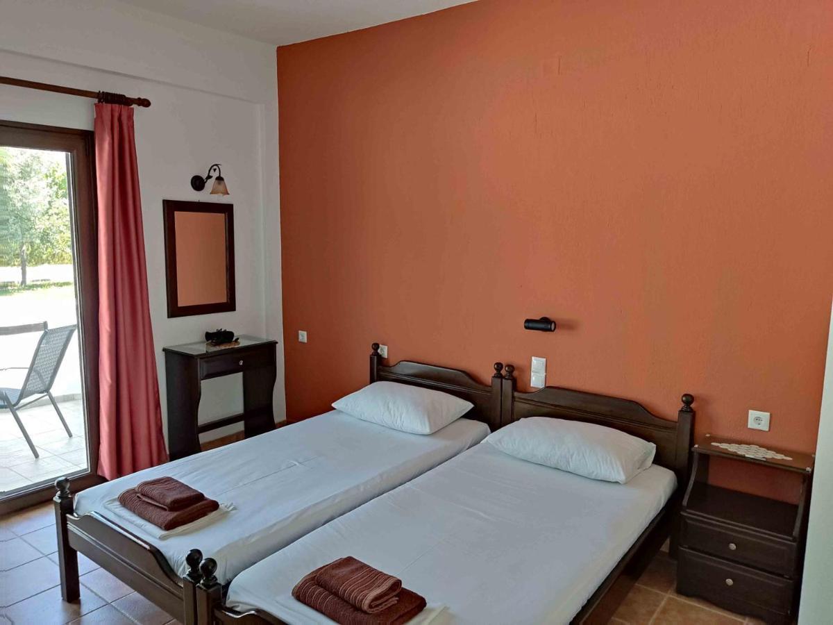 Holiday House Szkiáthosz Kültér fotó